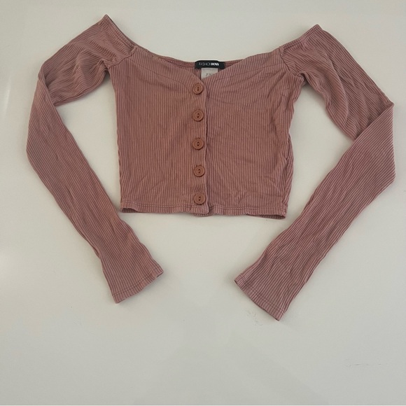 Fashion Nova talk that talk off shoulder long sleeve crop top - Picture 2 of 4